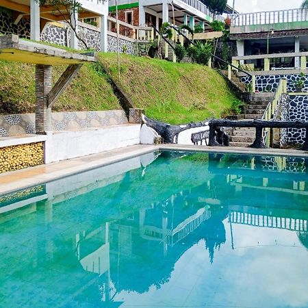 Villa Kampus Near Taman Safari Cisarua Puncak Redpartner Bogor Exterior photo